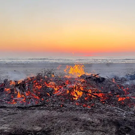 6 Person In Pandrup-by Traum